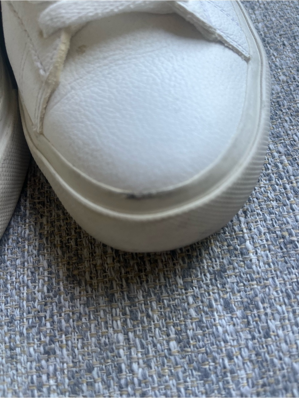 Veja Women's White Low-Top Leather Sneakers - Picture 10 of 11